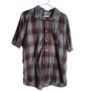 Volcom short sleeve plaid button down shirt Size XL